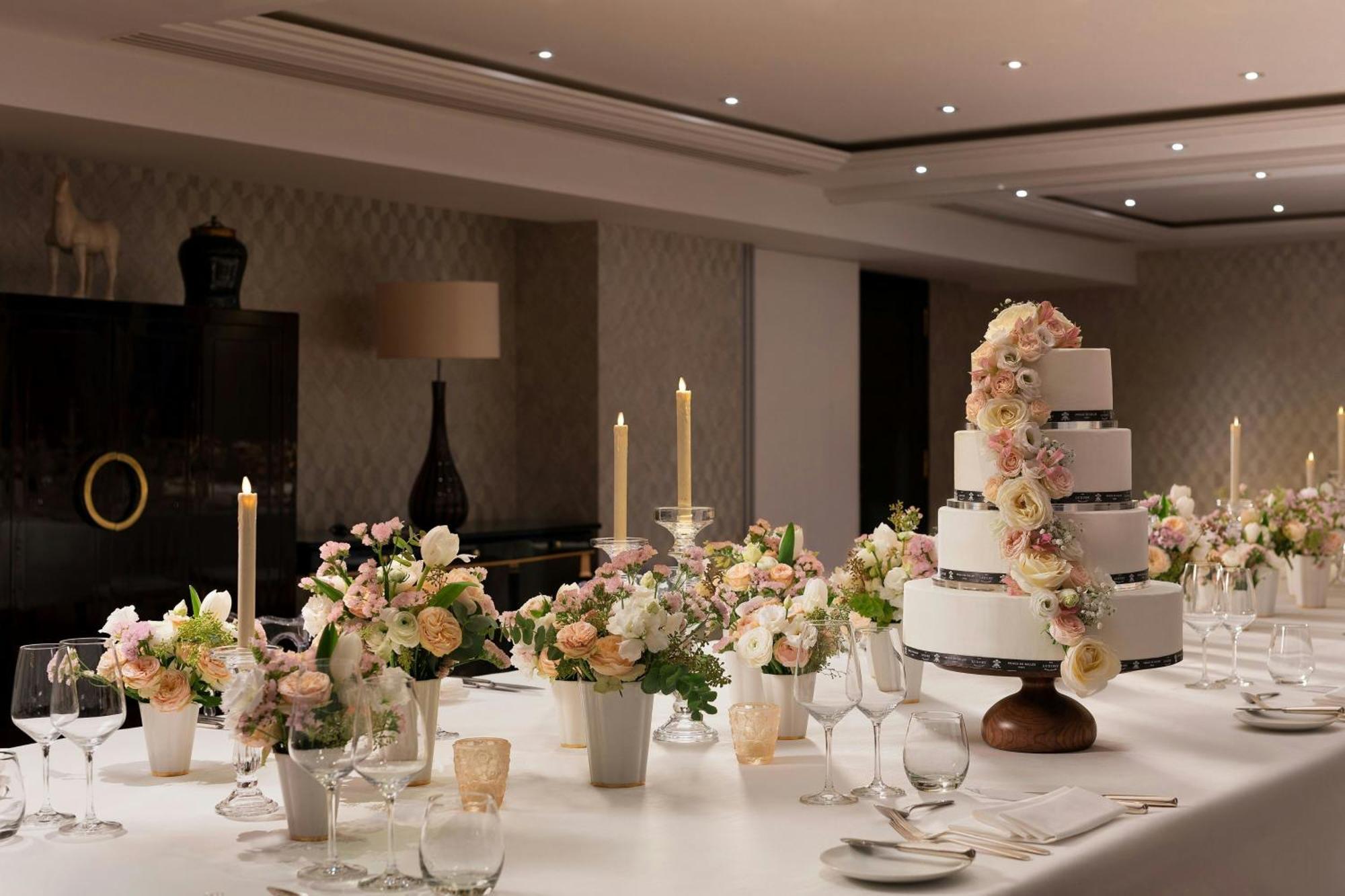 De Galles, Un Luxury Collection,